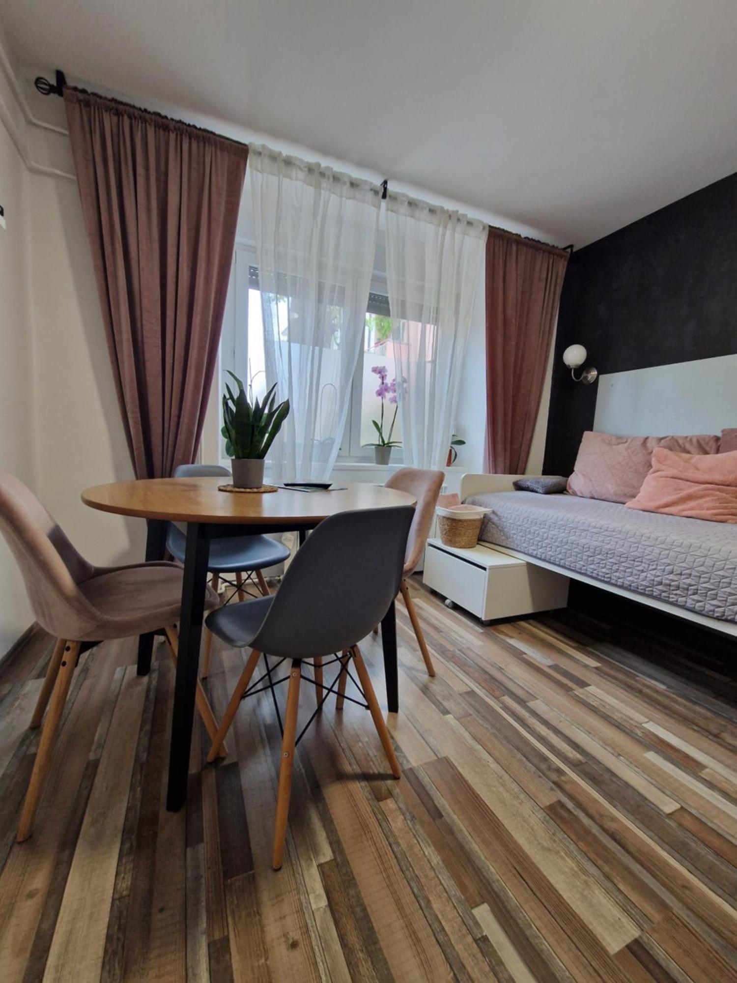 Friz&Fany Postojna City Center Eksteriør bilde